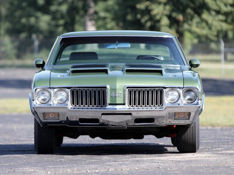  Oldsmobile 442 W-30 Holiday Coupe 1970 года  (фото 4 из 26)